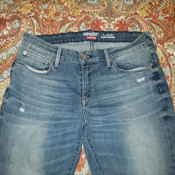 Jeans - Picture 2 of 4